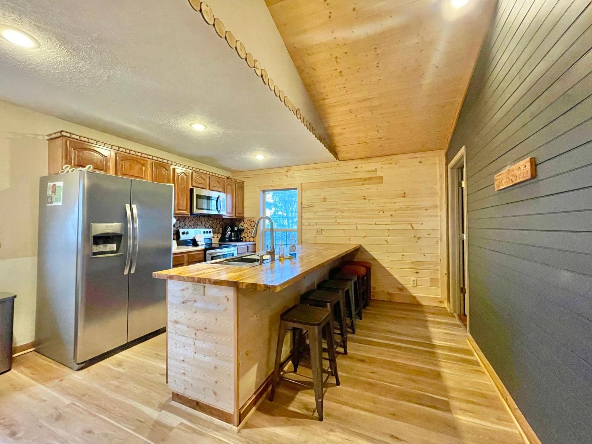 Lazy Bear Cabin 塞维尔维尔 外观 照片
