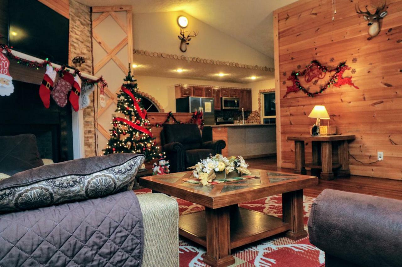 Lazy Bear Cabin 塞维尔维尔 外观 照片